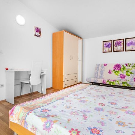 Apartmani Alaga B Tribalj المظهر الخارجي الصورة