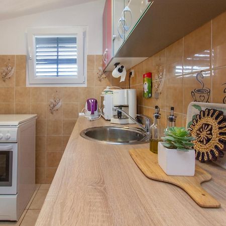 Apartmani Alaga B Tribalj المظهر الخارجي الصورة