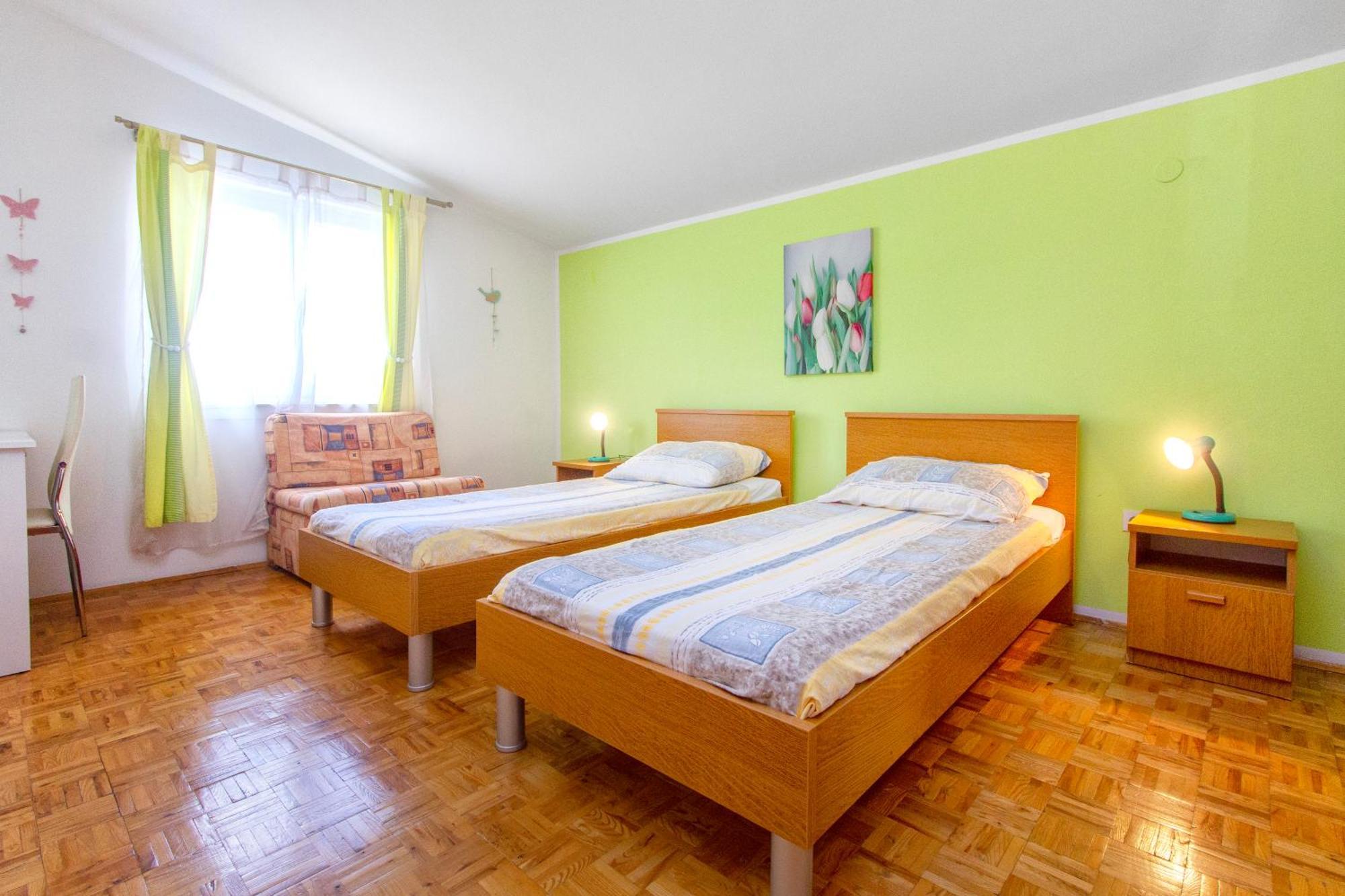 Apartmani Alaga B Tribalj المظهر الخارجي الصورة