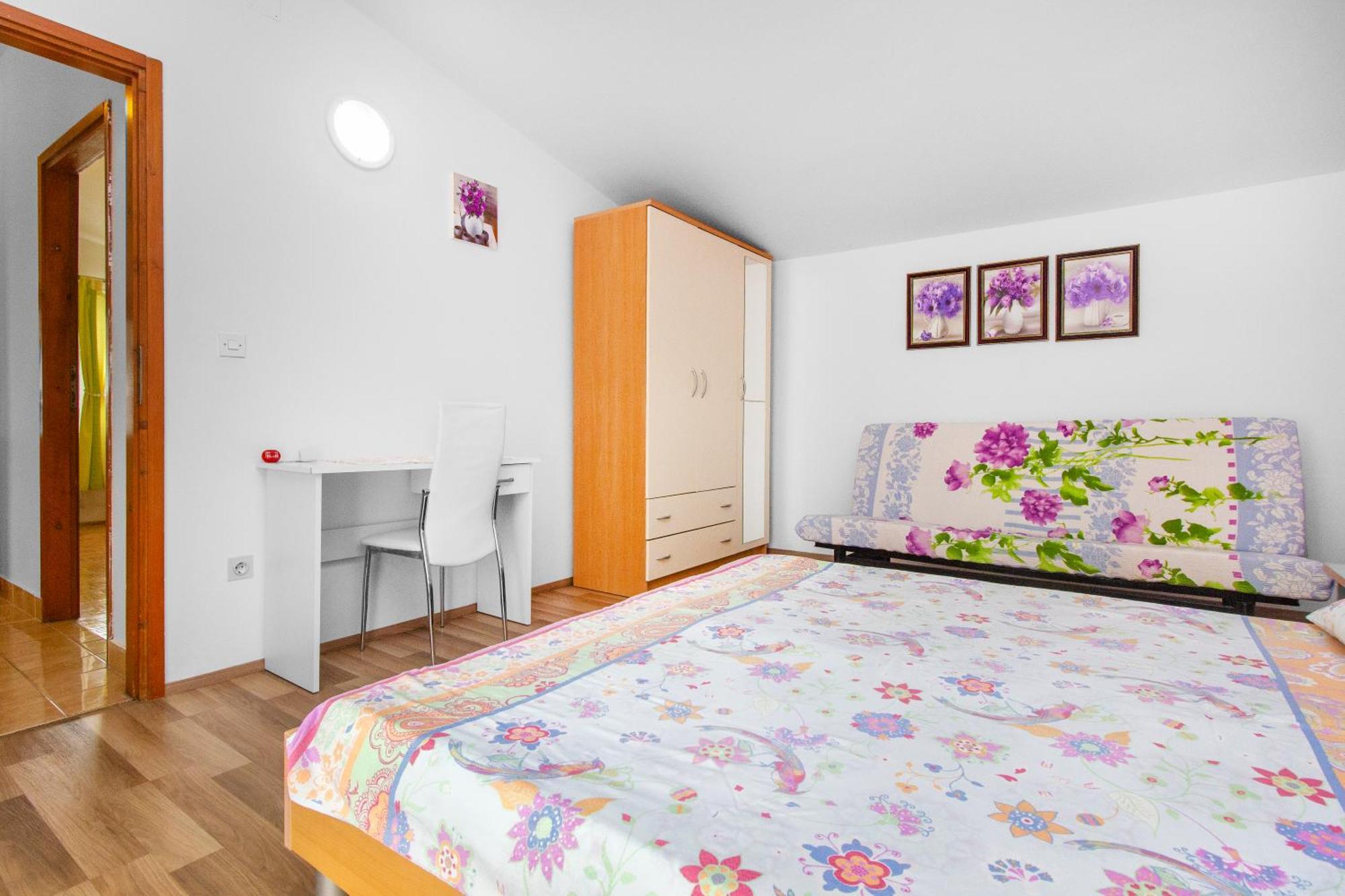 Apartmani Alaga B Tribalj المظهر الخارجي الصورة